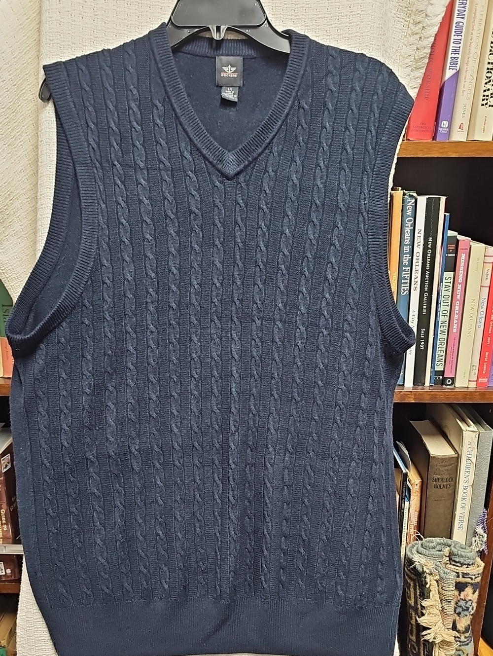 Dockers Men's Navy Blue Cable Knit V-Neck Sweater Vest, Large